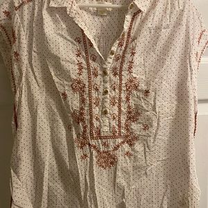Maeve by Anthropologie cap sleeve embroidered top.